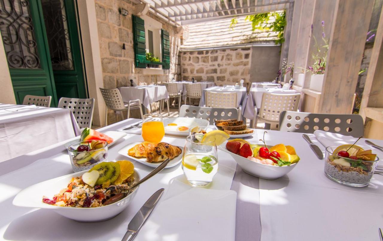 Divota Hotell